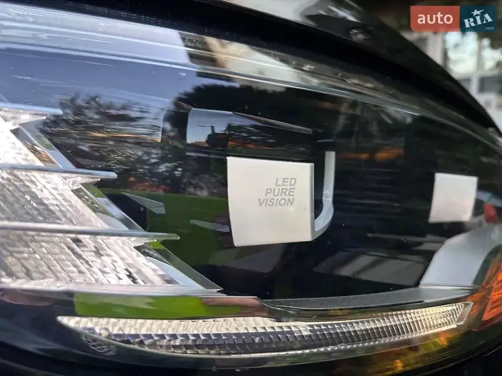Renault Grand Scenic 2018 photo 2