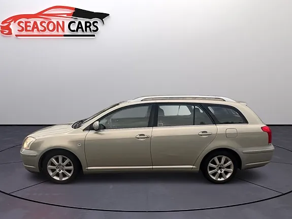 Toyota Avensis 2005 photo 2