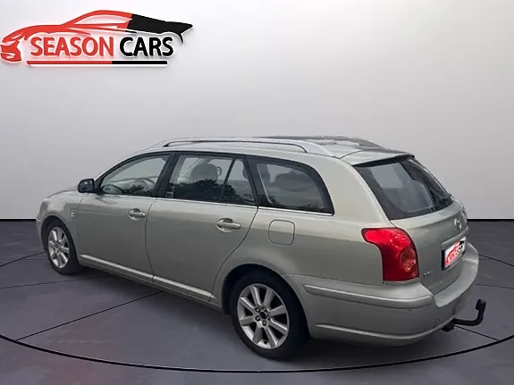 Toyota Avensis 2005 photo 4