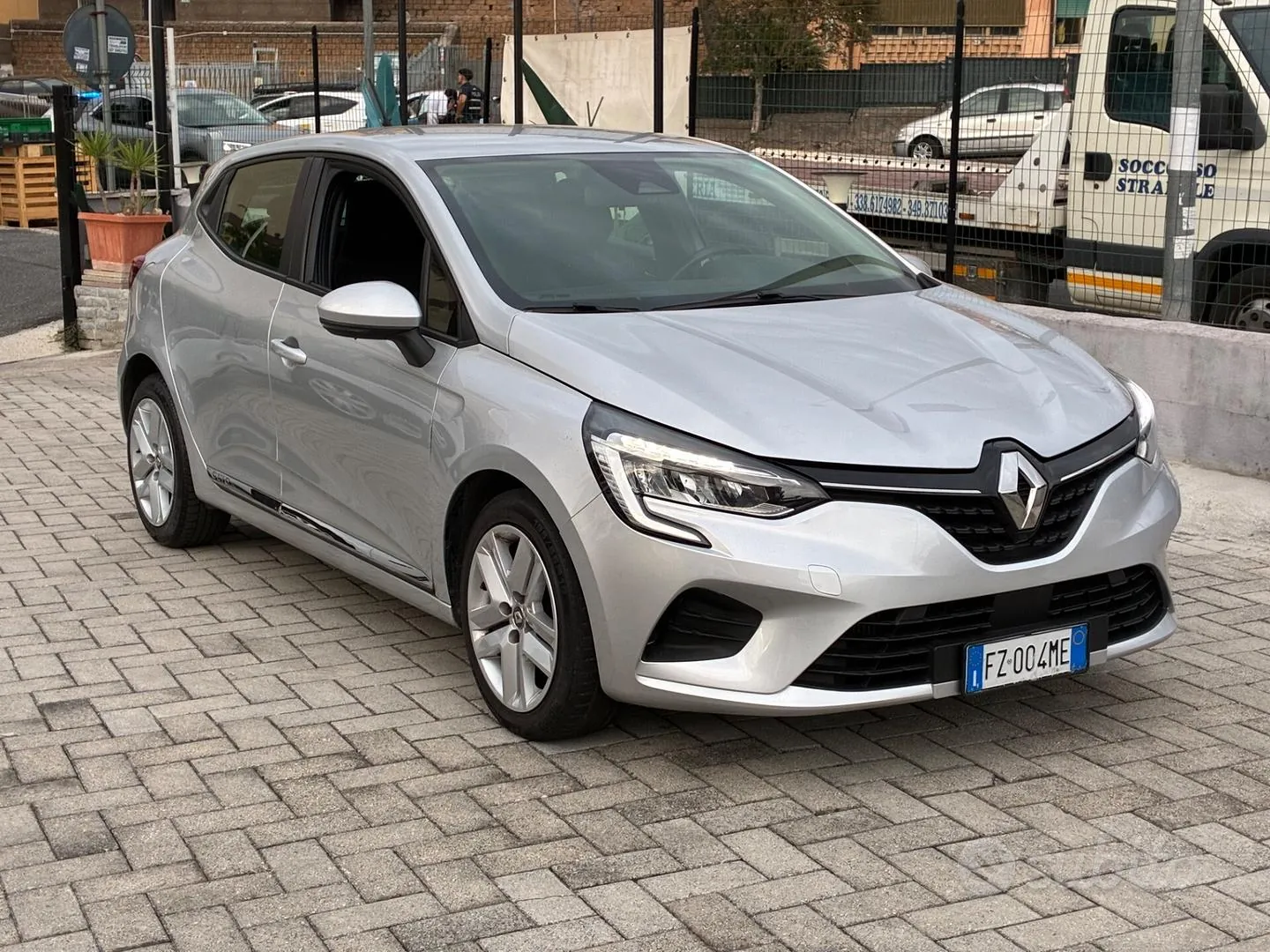 Renault Clio 2019 photo 2