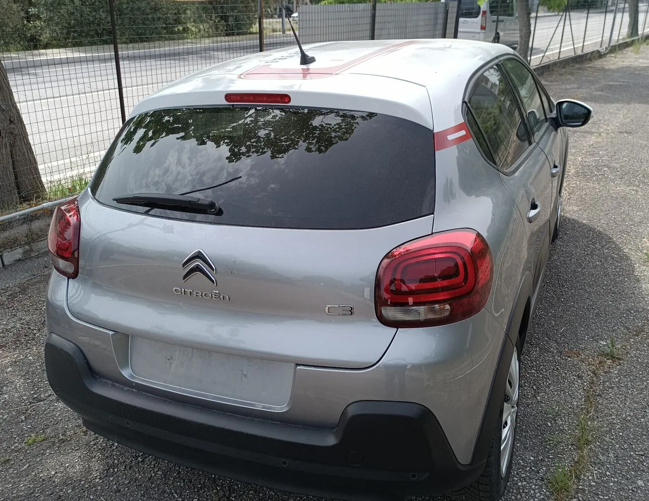 Citroen C3 2023 photo 3