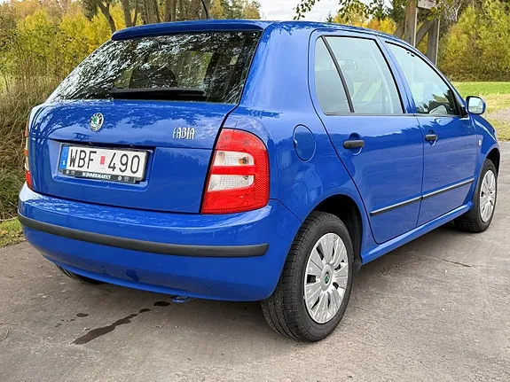 Skoda Fabia 2004 photo 3