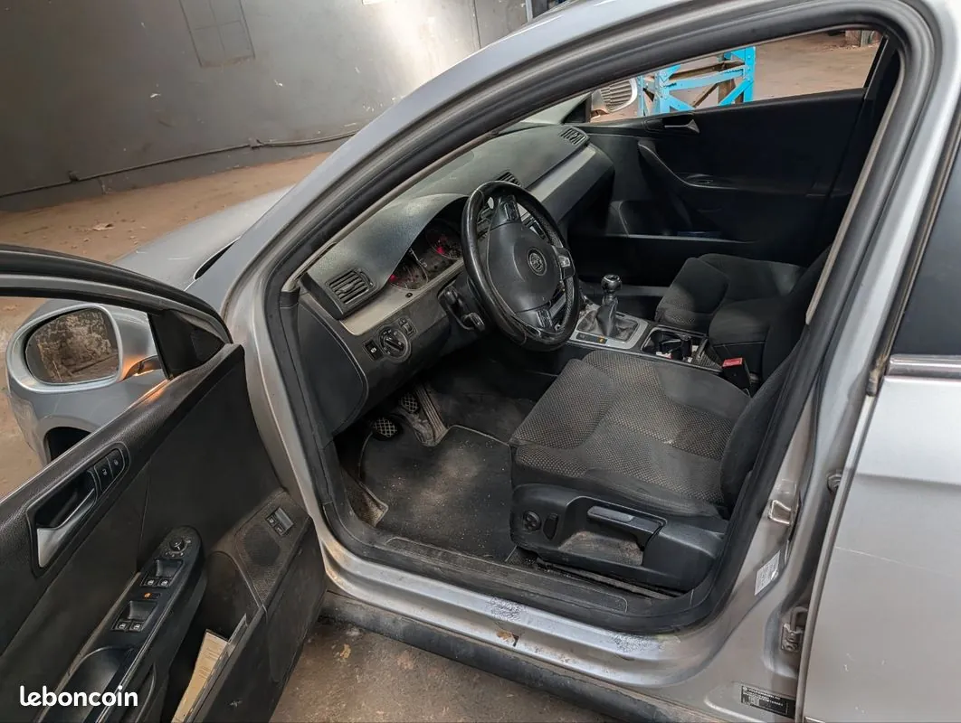 Volkswagen Passat 2010 photo 3