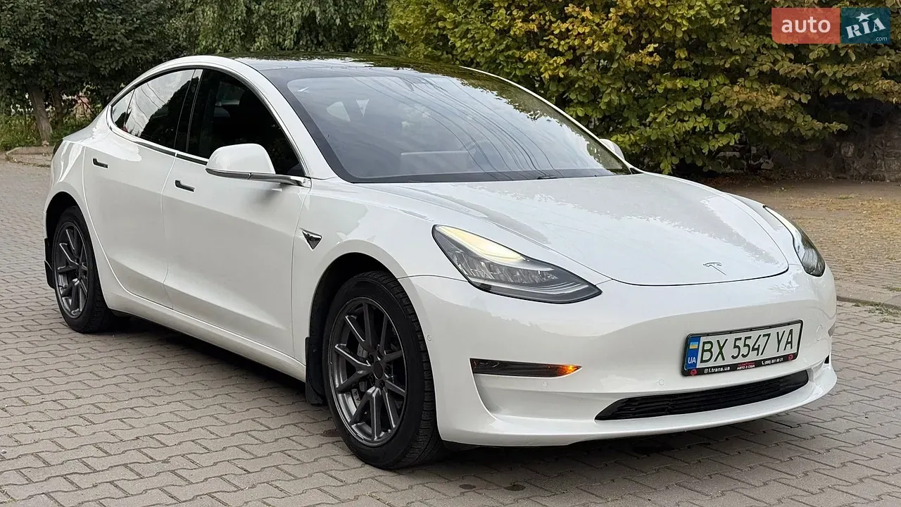 Tesla Model 3 2019 photo 2