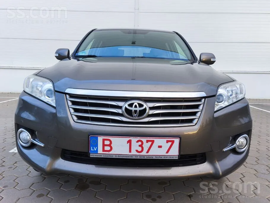 Toyota Rav4 2012 photo 3