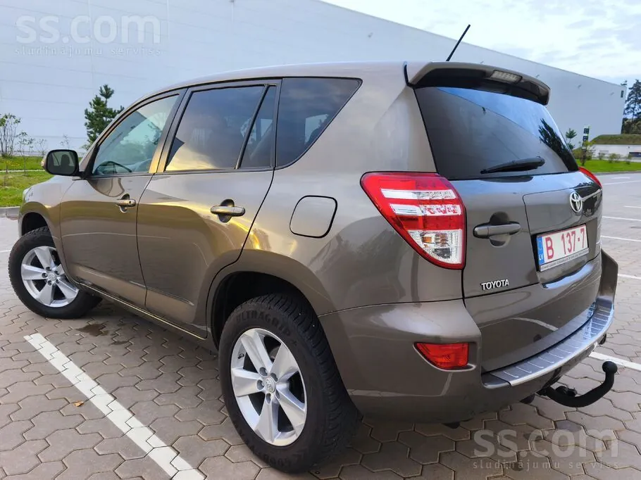 Toyota Rav4 2012 photo 4
