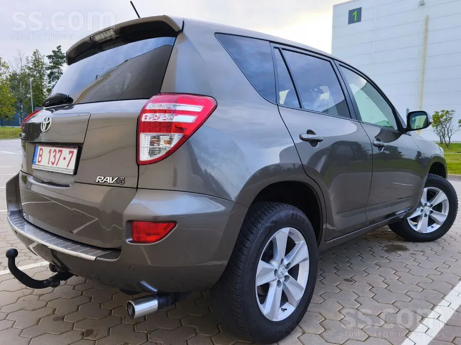 Toyota Rav4 2012 photo 5