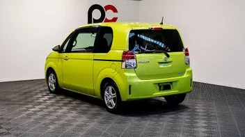 Toyota Spade 2013 photo 5