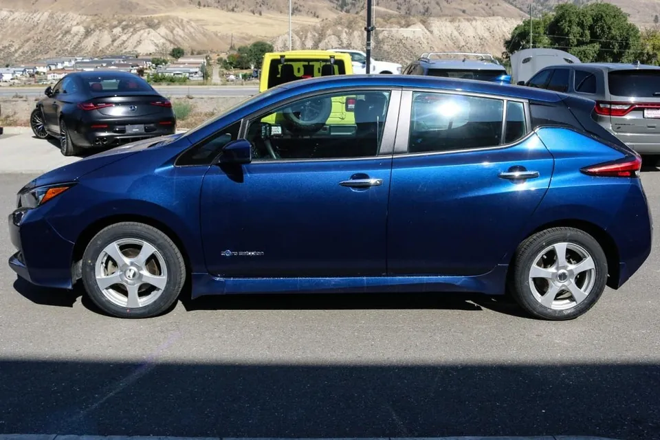 Nissan Leaf 2019 photo 2