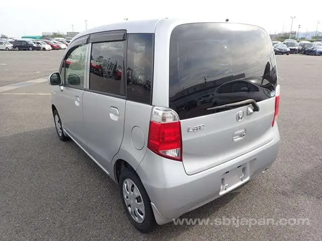 Honda Life 2012 photo 3