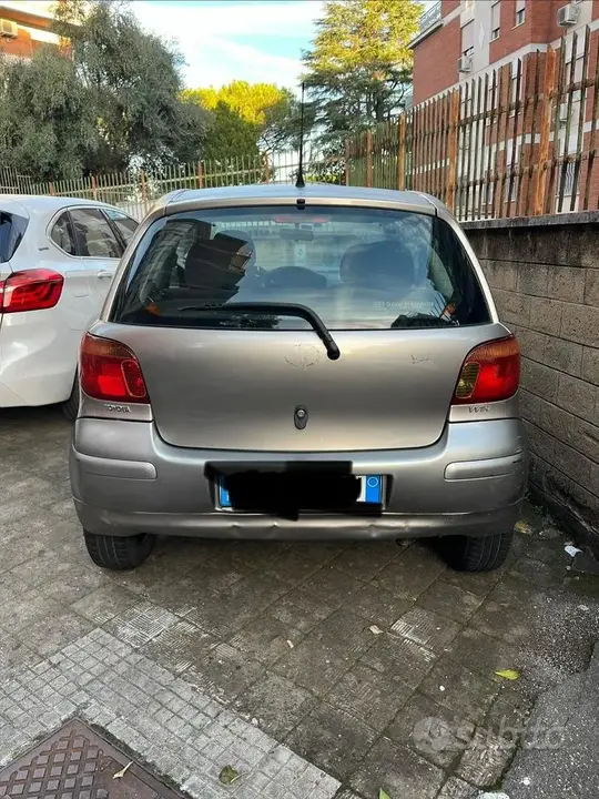 Toyota Yaris 2005 photo 5