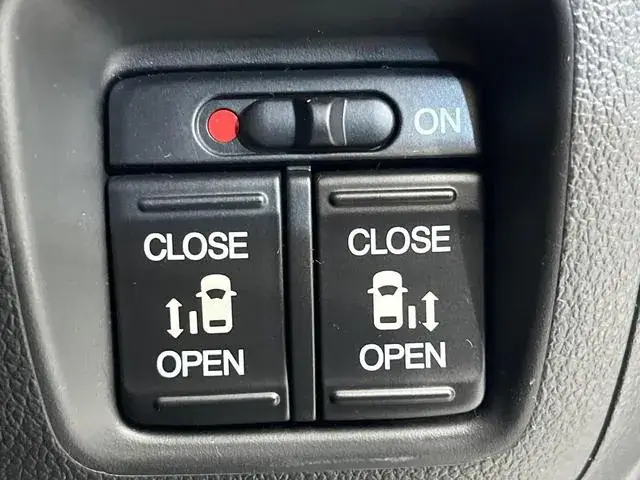 Honda N-Box 2016 photo 3