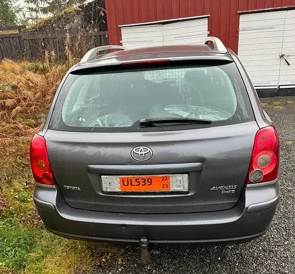 Toyota Avensis 2006 photo 3