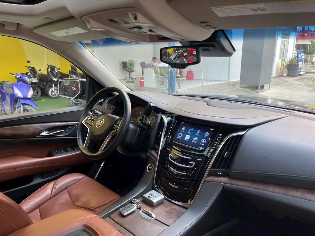 Cadillac Escalade 2014 photo 2