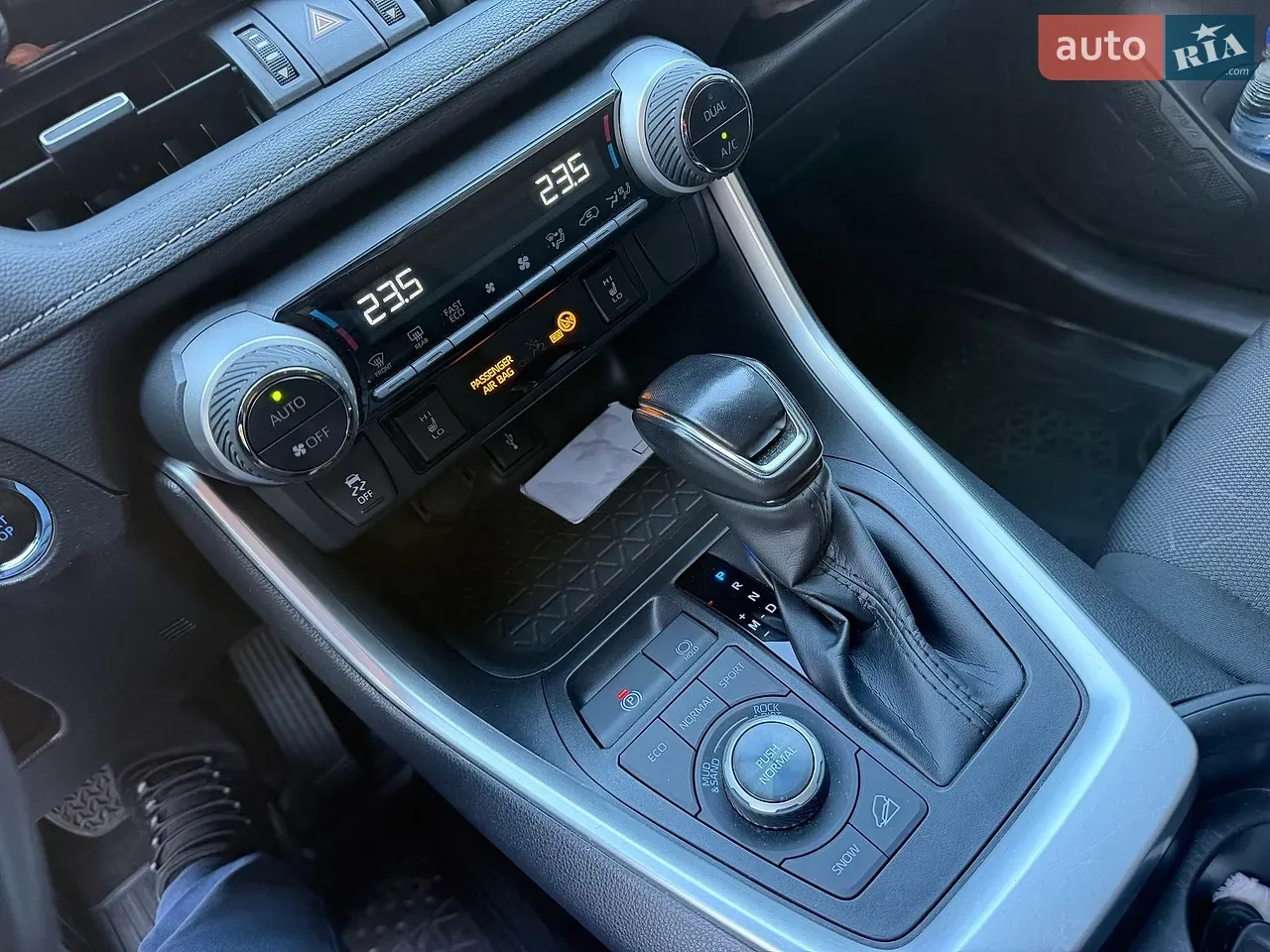 Toyota Rav4 2020 photo 4