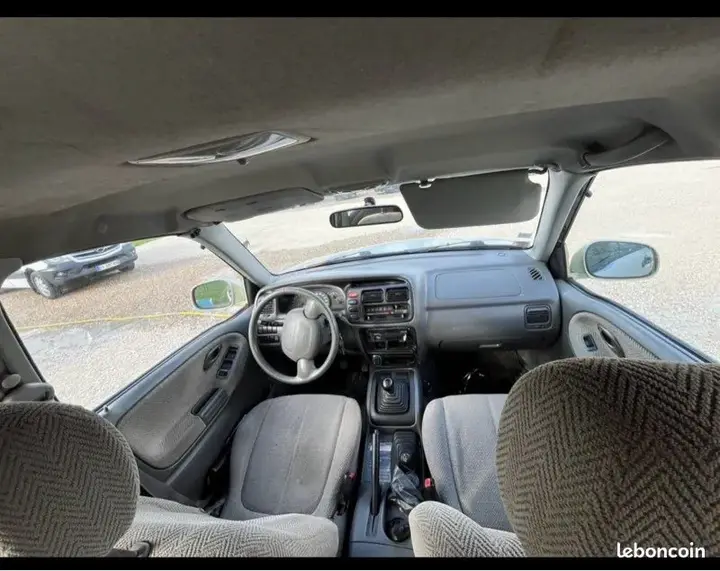 Suzuki Vitara 1998 photo 3