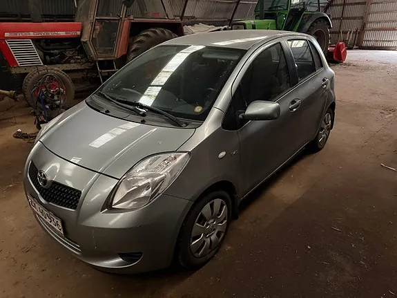 Toyota Yaris 2008 photo 3