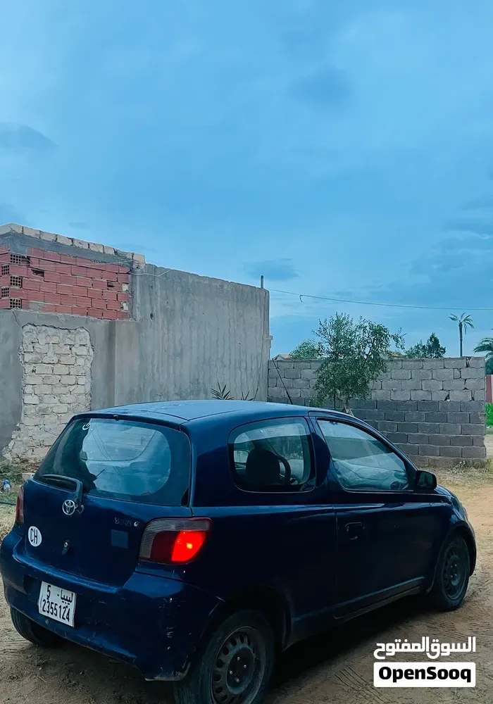 Toyota Yaris 2002 photo 2