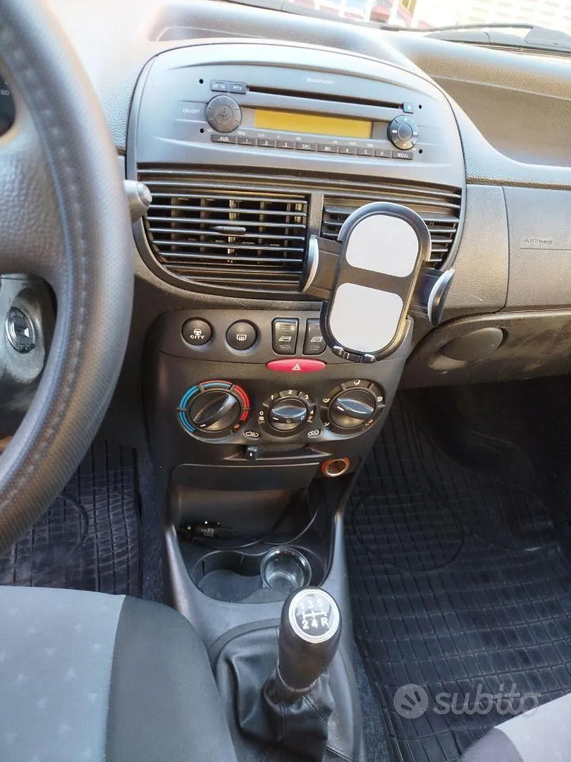 Fiat Punto 2007 photo 4