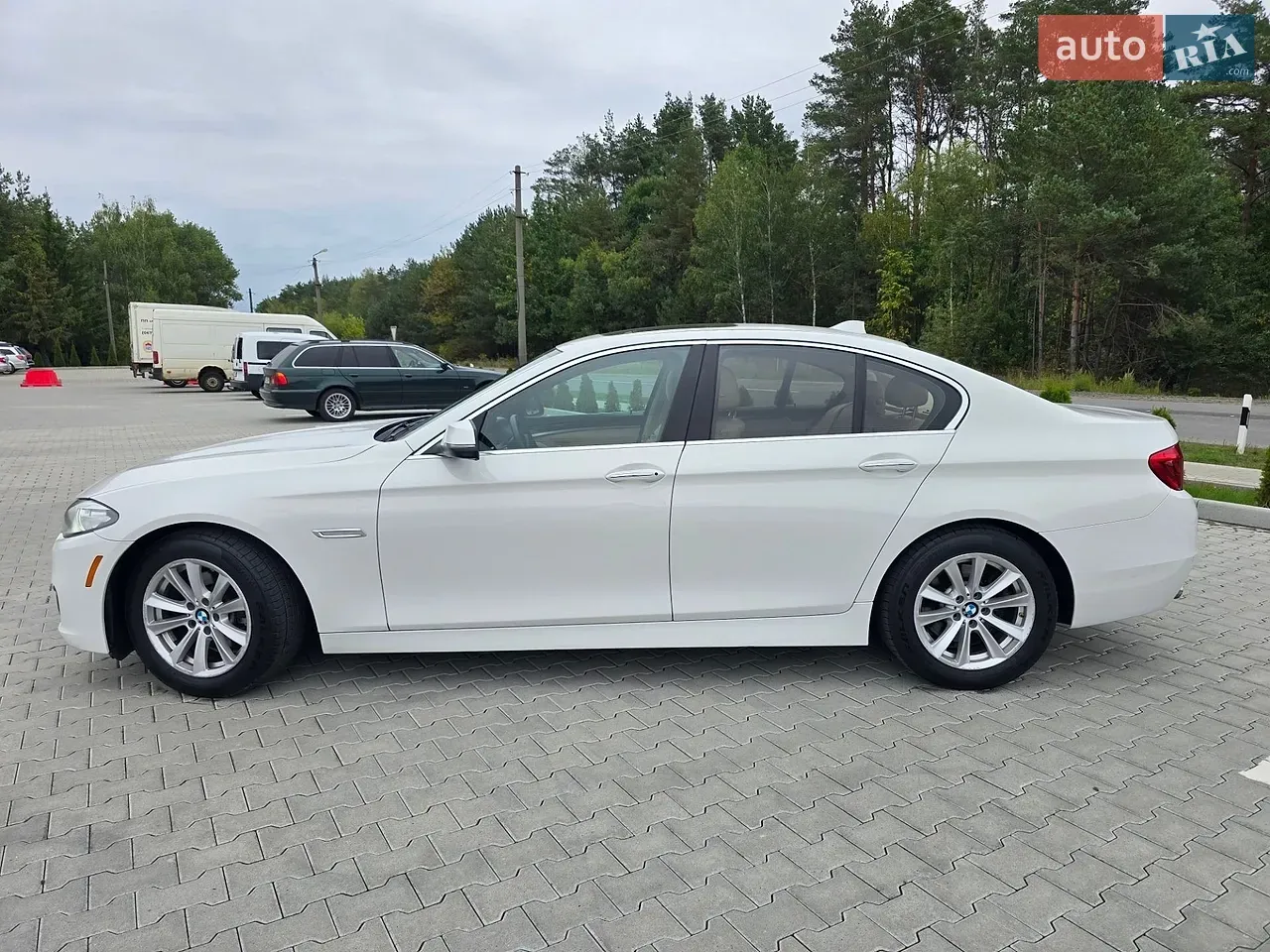 BMW 5 Series 2014 photo 5