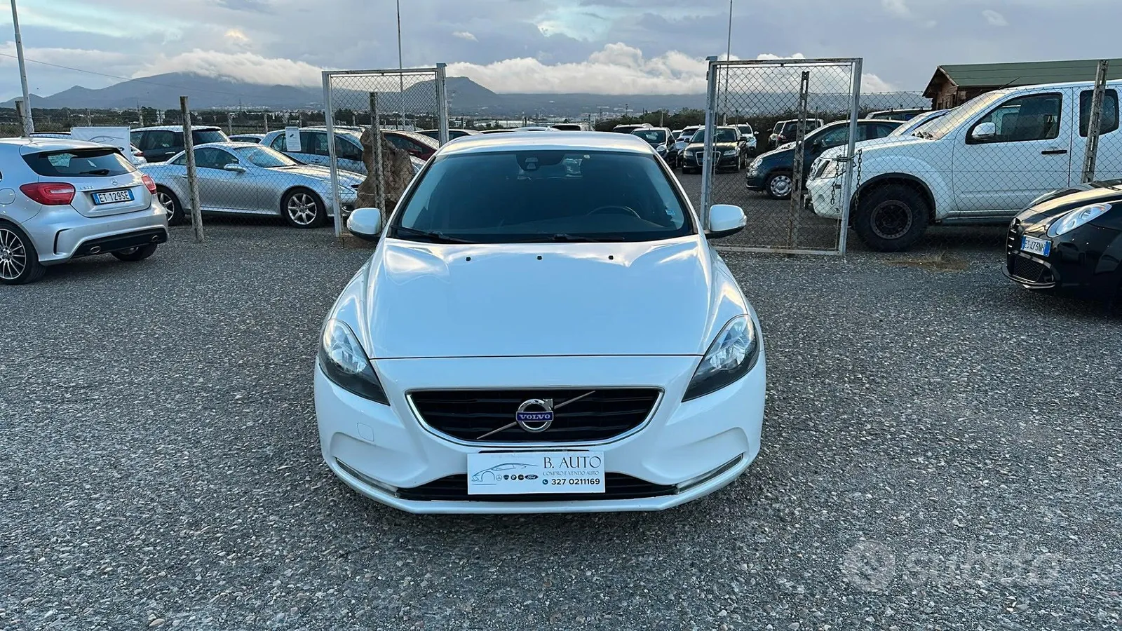 Volvo V40 2015 photo 5