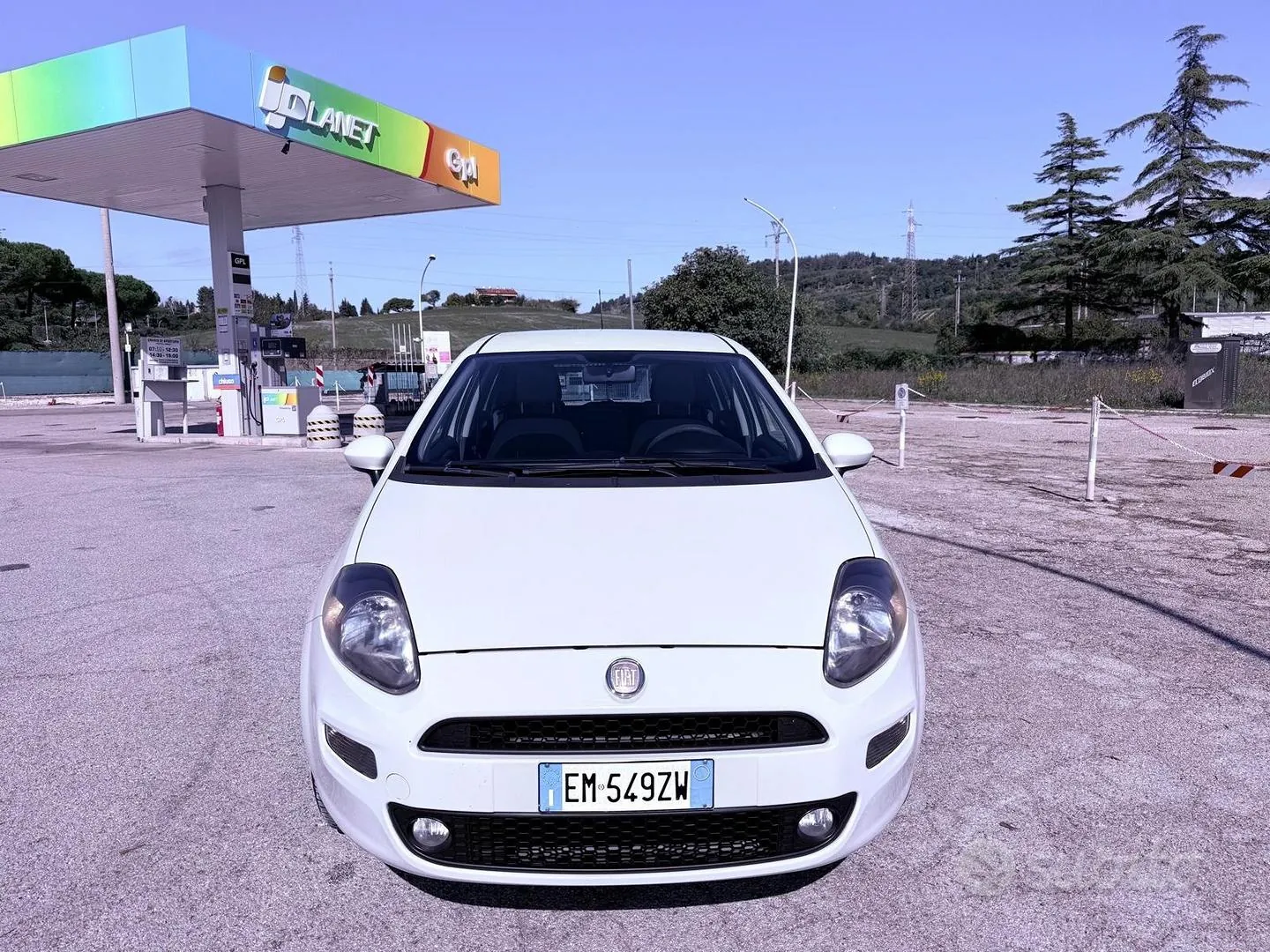 Fiat Grande Punto 2012 photo 4