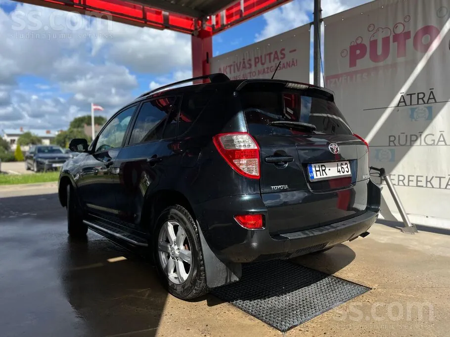 Toyota Rav4 2011 photo 4