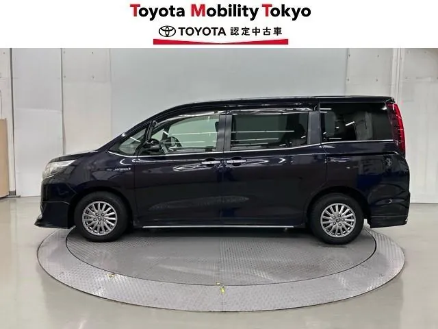 Toyota Esquaia 2015 photo 3