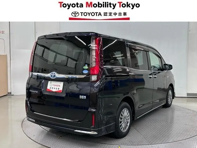 Toyota Esquaia 2015 photo 2