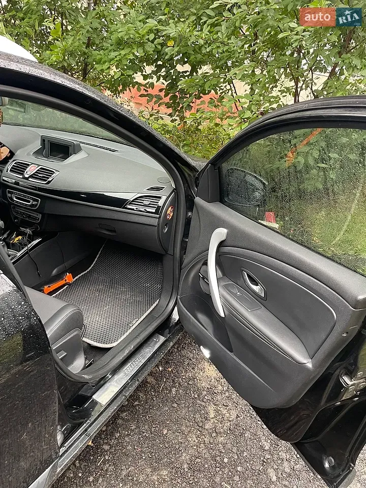 Renault Megane 2011 photo 3