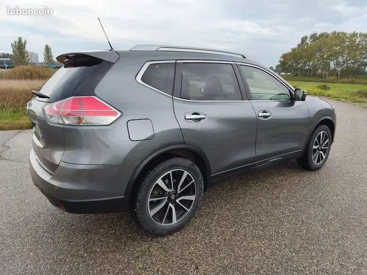 Nissan X-Trail 2017 photo 2