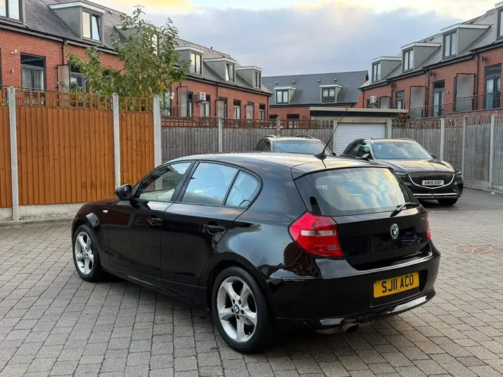 BMW 1 Series 2011 photo 5