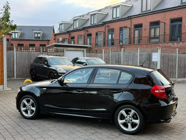 BMW 1 Series 2011 photo 4