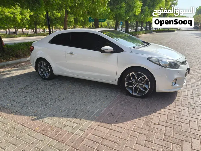 Kia Cerato Koup 2015 photo 2