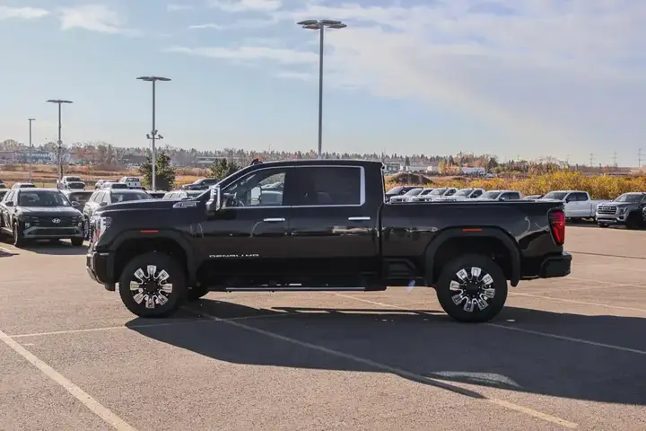 GMC Sierra 3500Hd 2026 photo 5