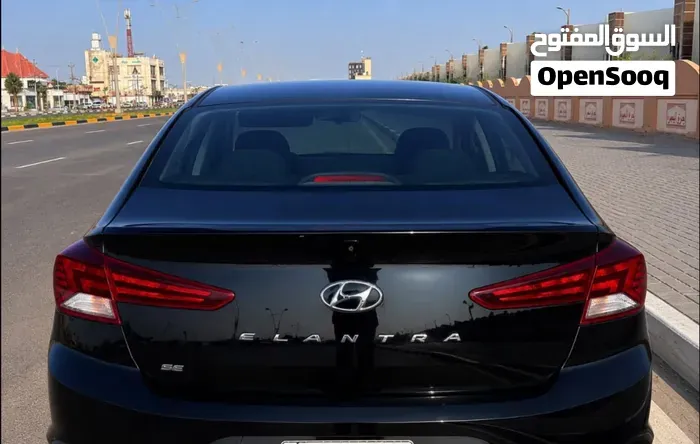 Hyundai Elantra 2019 photo 4
