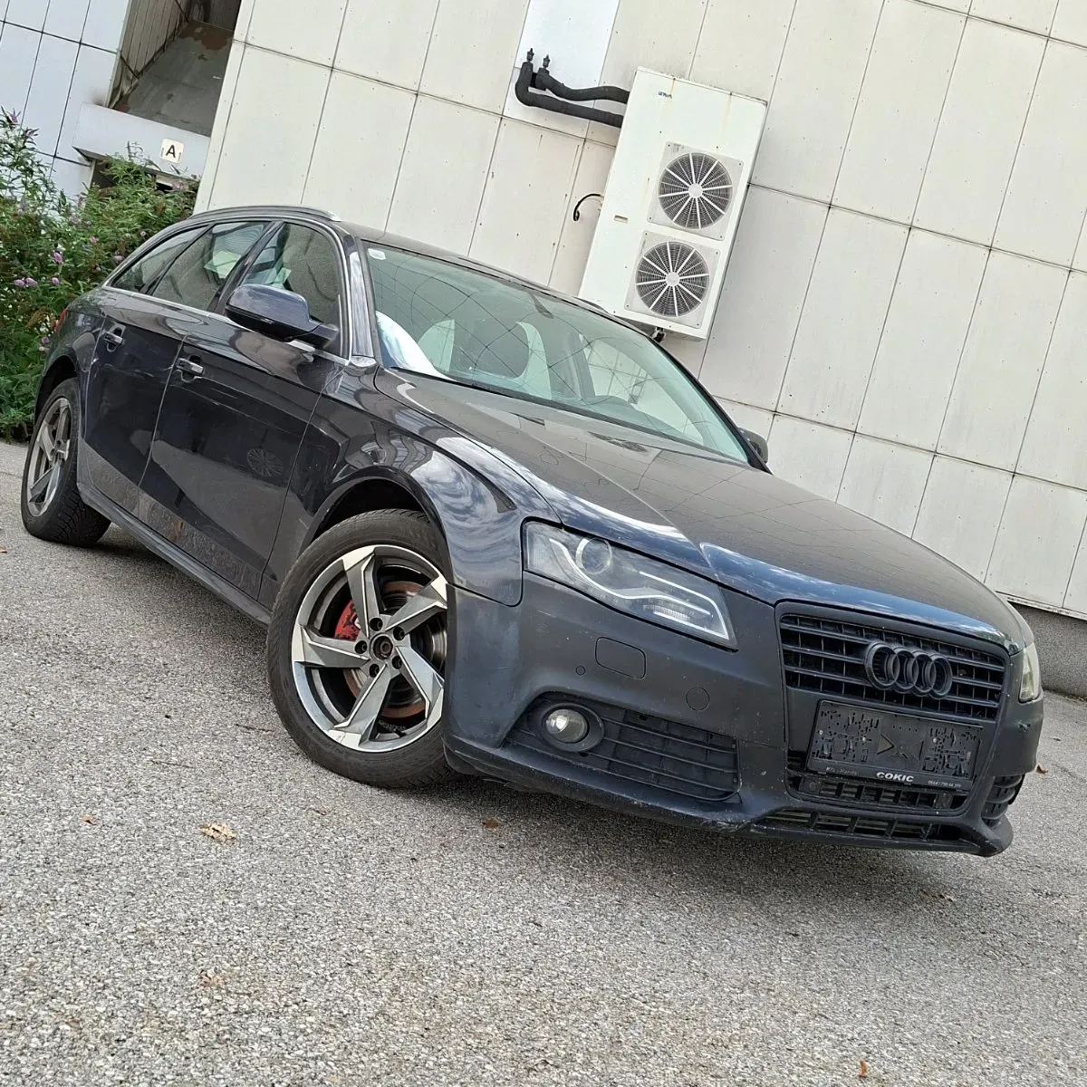 Audi A4 2010 photo 3