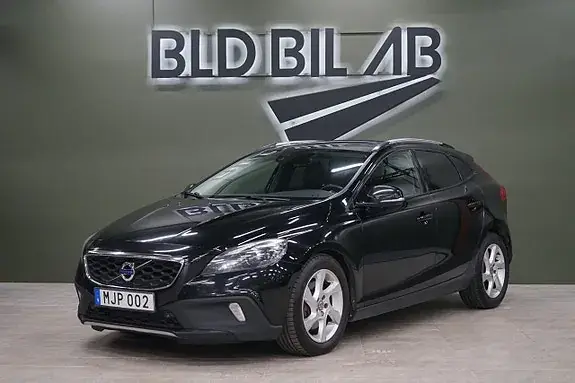 Volvo V40 Cross Country 2016 photo 2