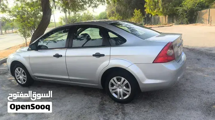 Ford Focus 2008 photo 2
