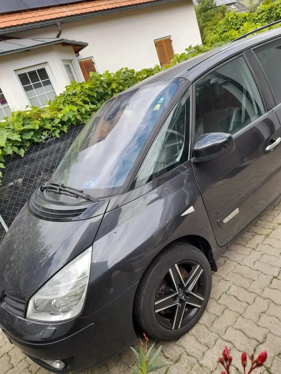 Renault Espace 2012 photo 2
