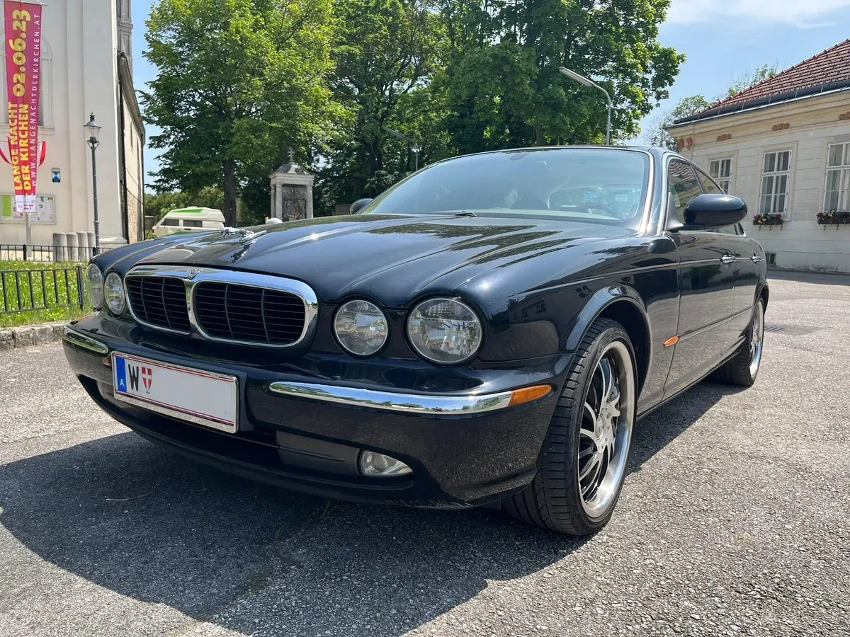 Jaguar Xj