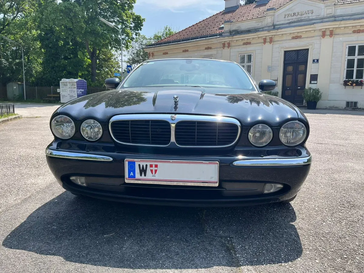 Jaguar Xj 2003 photo 2