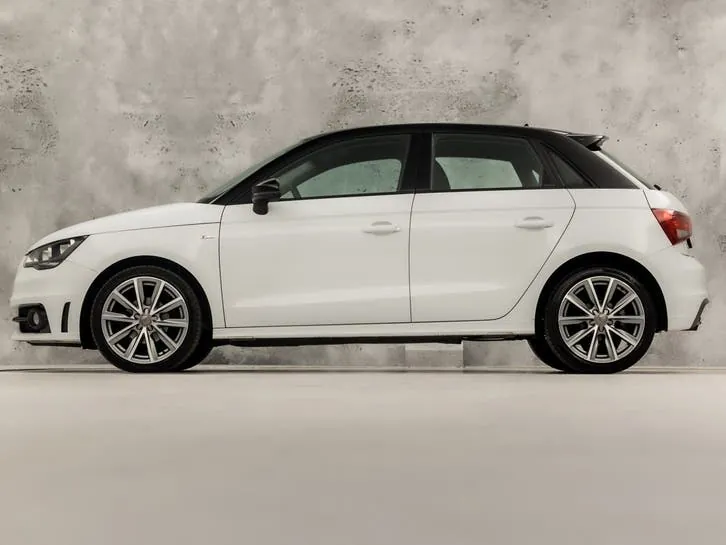 Audi A1 2014 photo 2