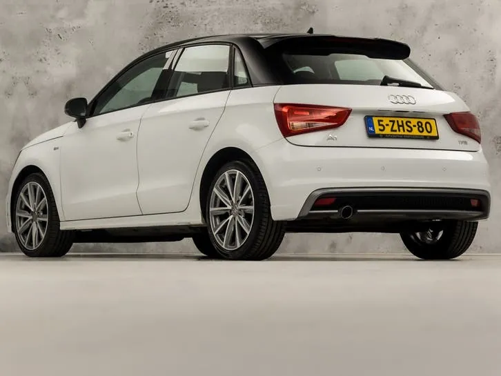 Audi A1 2014 photo 3
