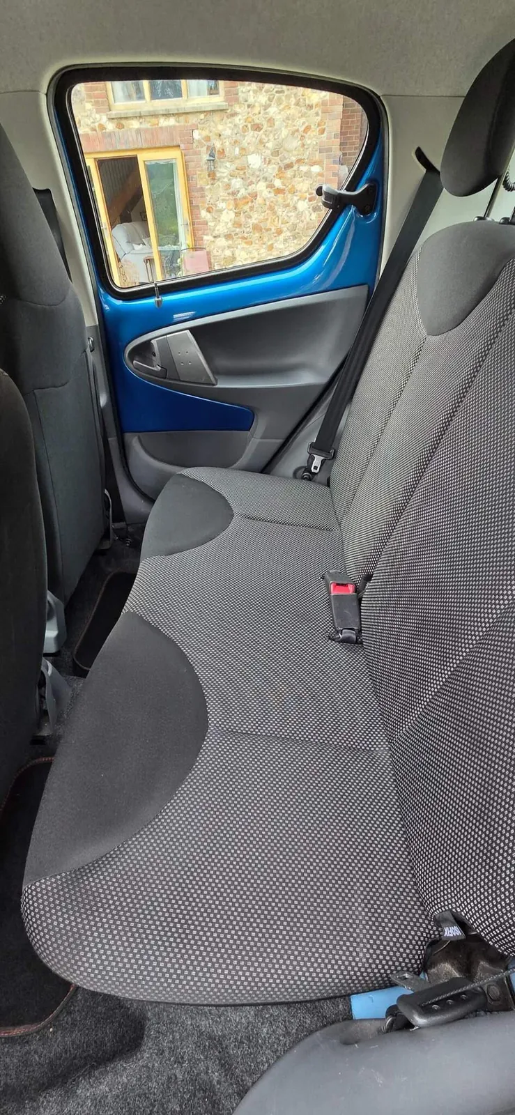Toyota Aygo 2011 photo 5