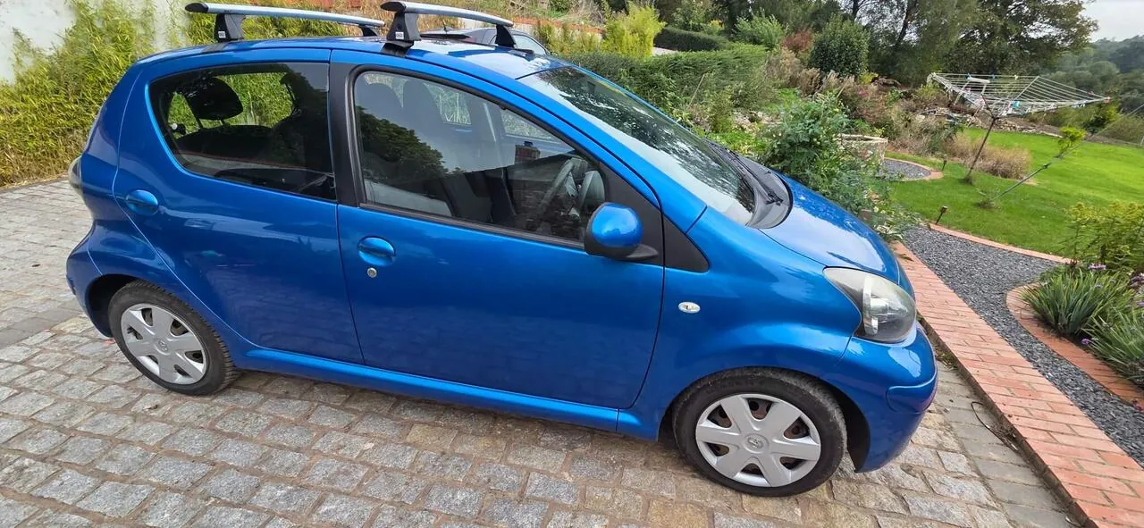 Toyota Aygo 2011 photo 2