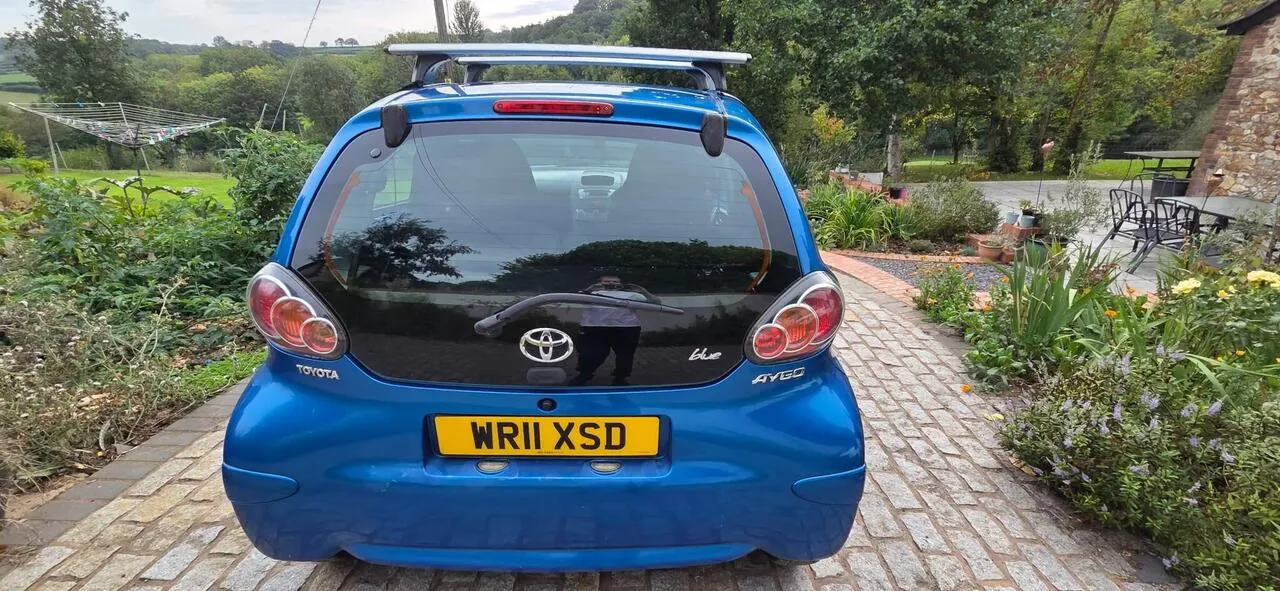 Toyota Aygo 2011 photo 3