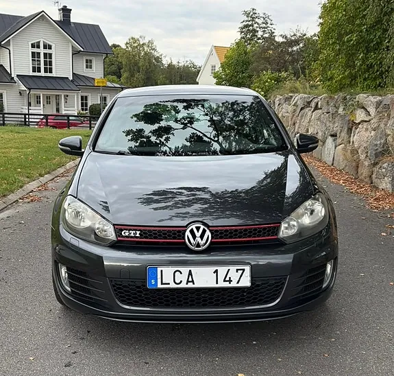 Volkswagen Golf Vi 2011 photo 2