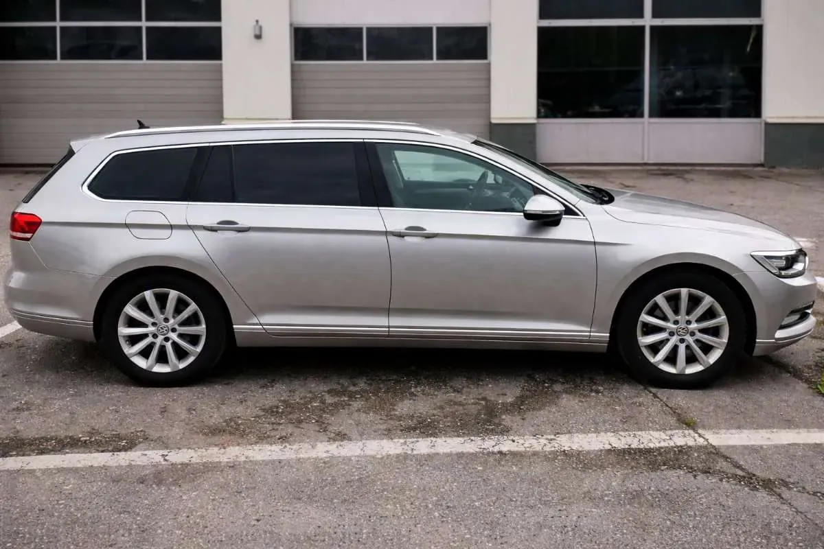 Volkswagen Passat 2015 photo 2