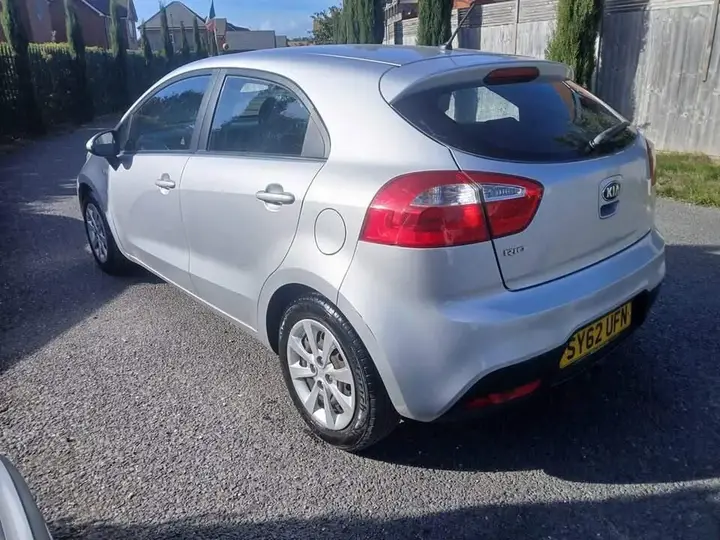 Kia Rio 2012 photo 5